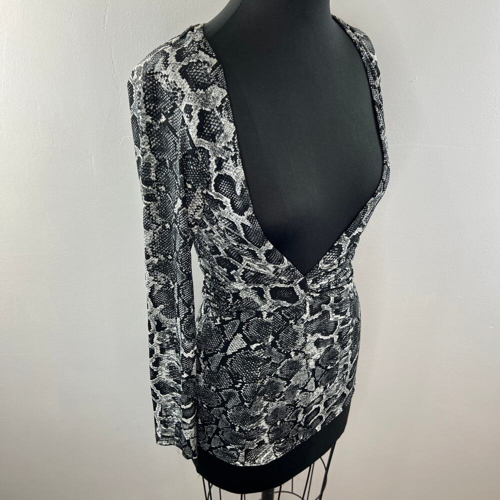 SKY White Black Deep Cut Blouse Top Snake Print Ruched Long Sleeve Size S Small - Picture 5 of 8